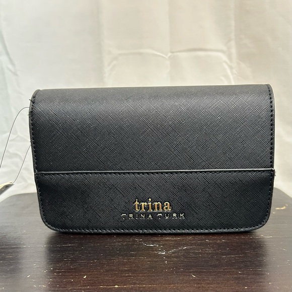 Trina Turk Black Clutch NEW - Picture 1 of 7